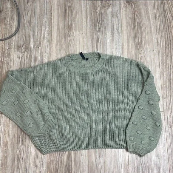 Moon & Madison cropped green sweater  with ballon sleeves size medium - Picture 3 of 7